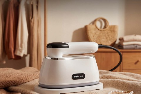 Review Bàn Là Fujihome SI200CW: Bạn Đồng Hành Của Travel Blogger Review Bàn Là Fujihome SI200CW: Bạn Đồng Hành Của Travel Blogger