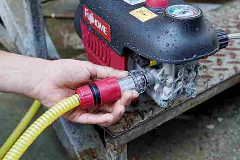 Máy Rửa Xe Fujihome: Không Chỉ Để Rửa Xe, Mà Còn Là Giải Pháp Làm Sạch Đa Năng Cho Gia Đình