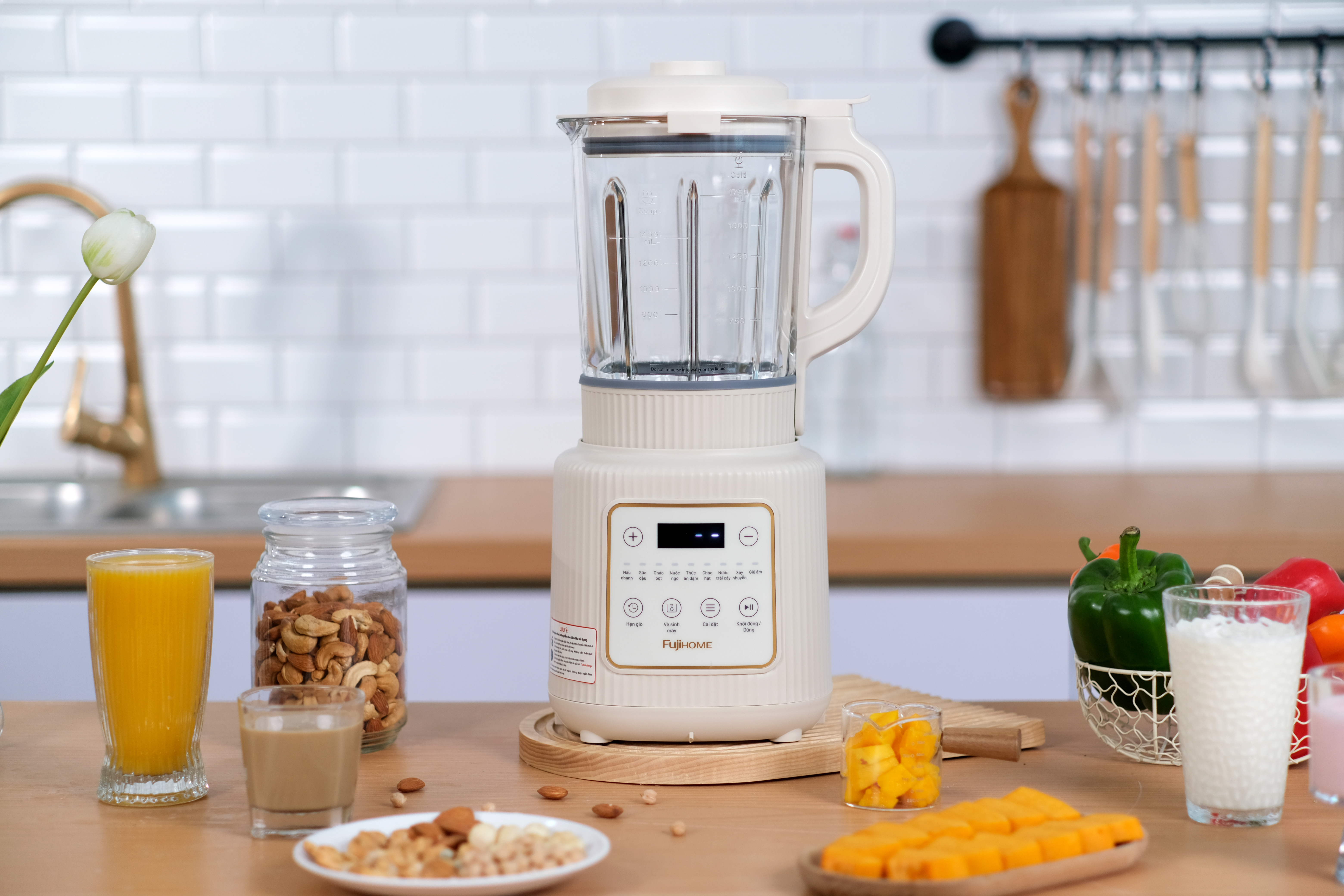 Máy làm sữa hạt đa năng Fujihome SM01A