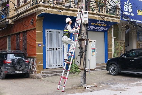Thang nhôm rút gọn đơn FUJIHOME TLI440R