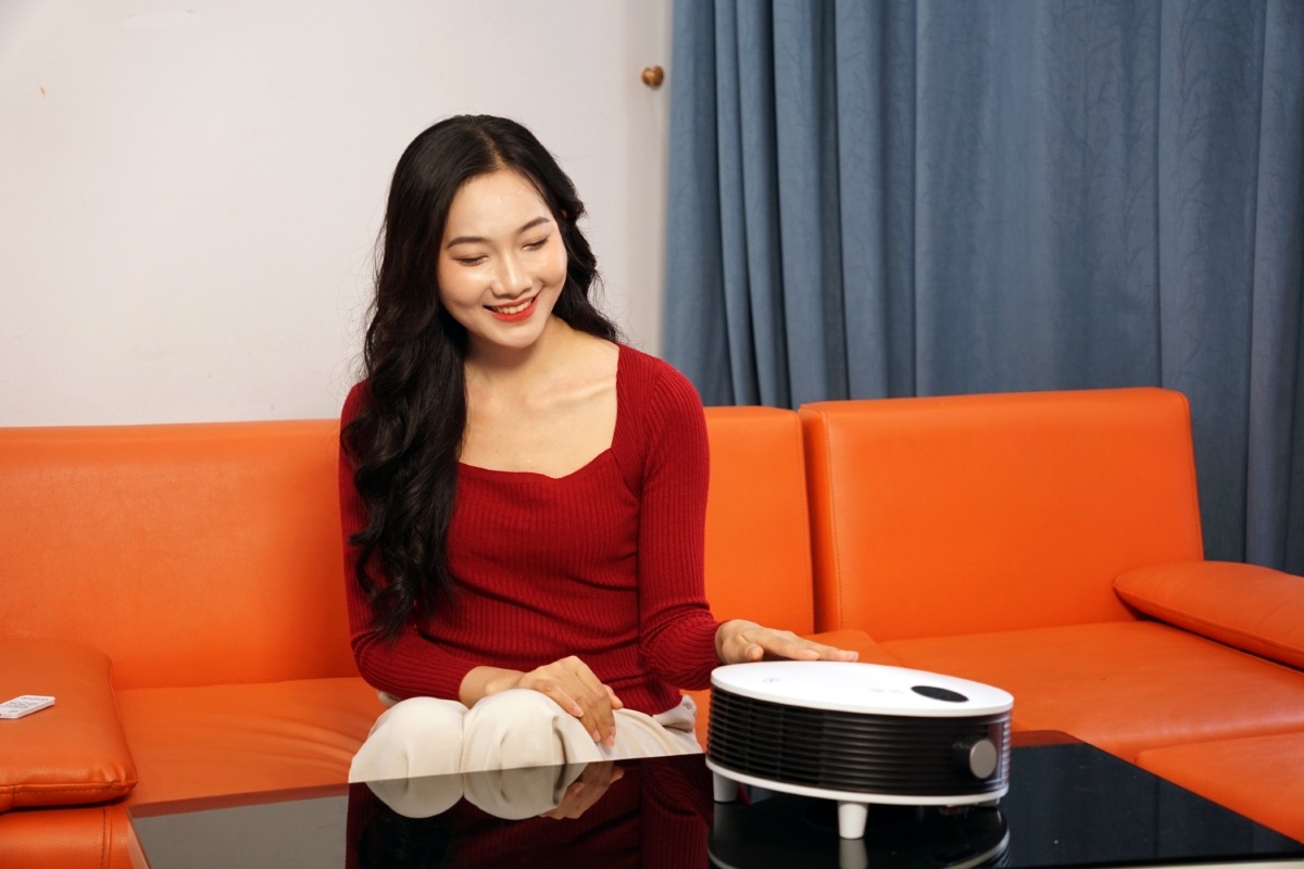 Quạt sưởi treo tường phòng tắm Fujihome FHB5000 tiết kiệm điện, chống nước IPX2, bảo vệ sức khỏe gia đình